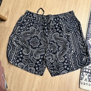 Kith Mens shorts
